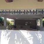 Villa Medici Lacqua II